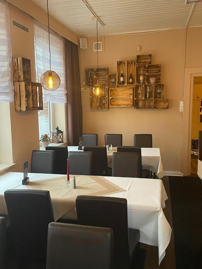 Alte Schmiede Hotel & Restaurant Jork Exterior photo